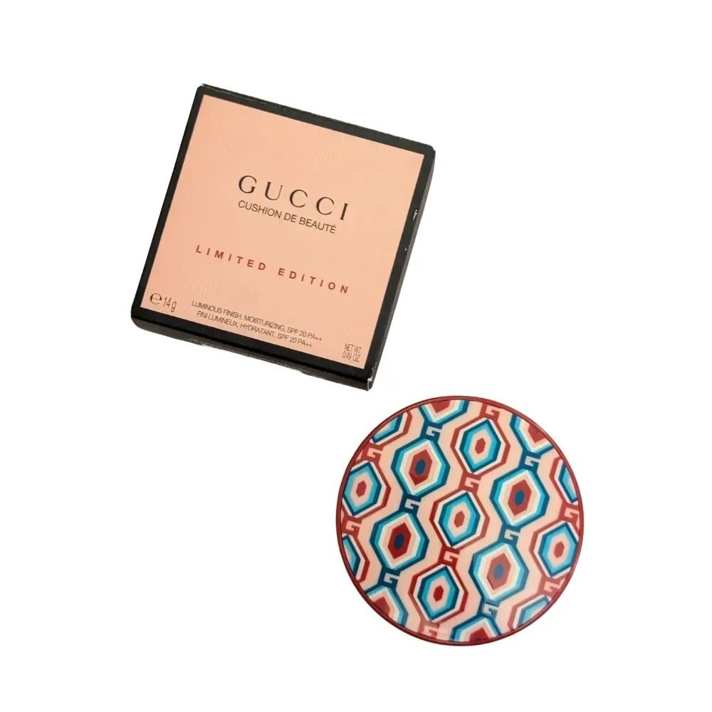 Gucci Cushion De Beaute Limited Edition Foundation Shade 02 Luminous 14g NIB